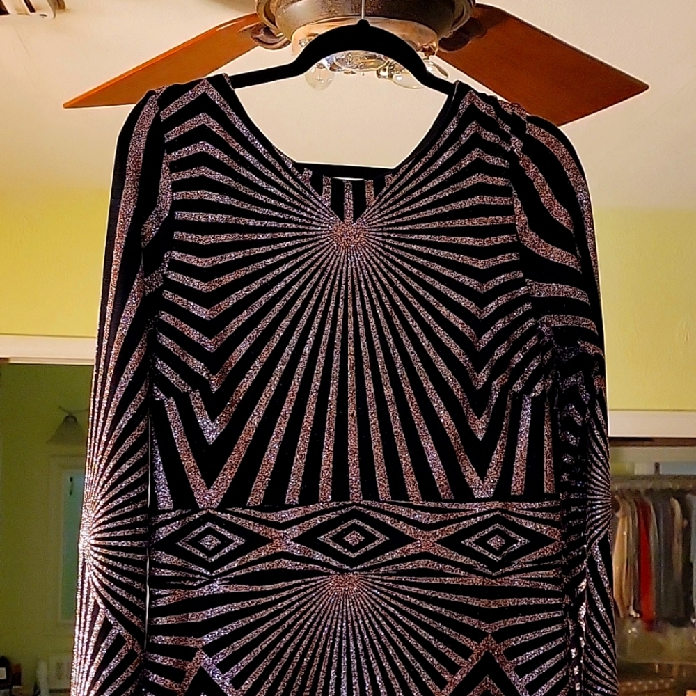 BETSY ADAM Evening Dress. Black and rose gold. Size 12 to 14.